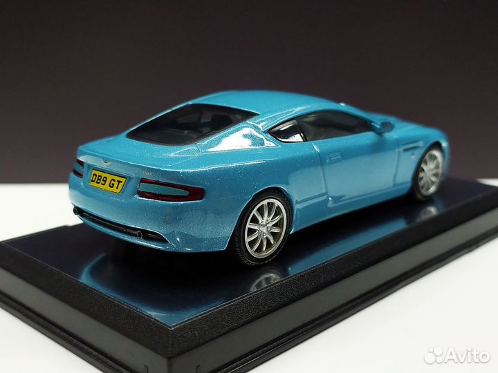 1:43 Aston Martin DB9 GT 2004