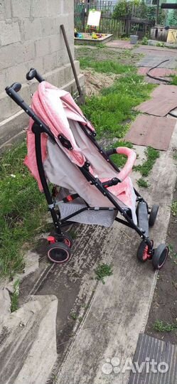 Прогулочная коляска трость