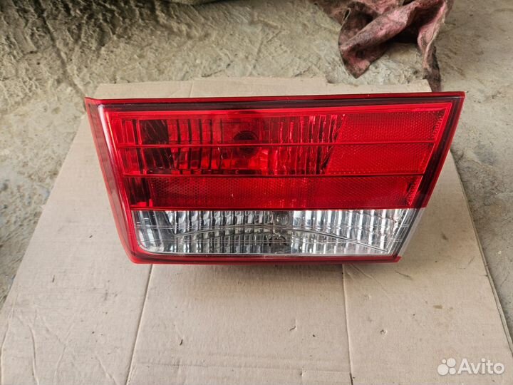 Фонарь крышки багажника правый Hyundai Sonata NF