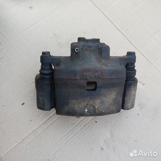 Суппорт тормозной передний правый мазда 6gh