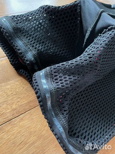 Защитные шорты dainese