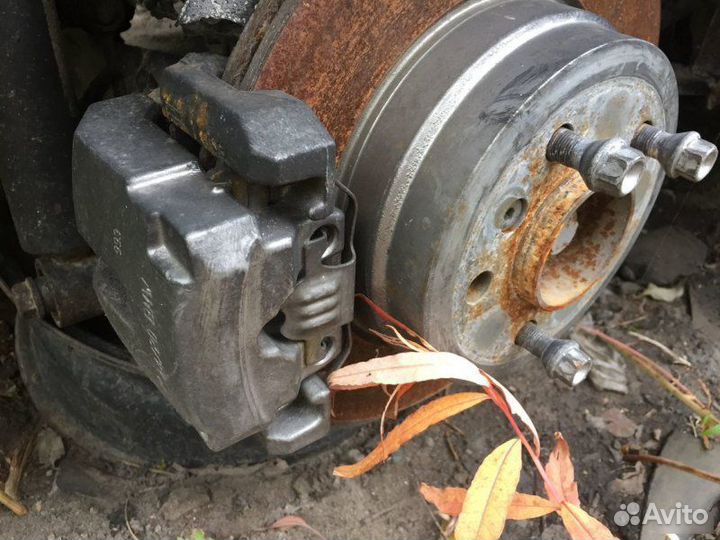 Суппорта задняя Bmw X6