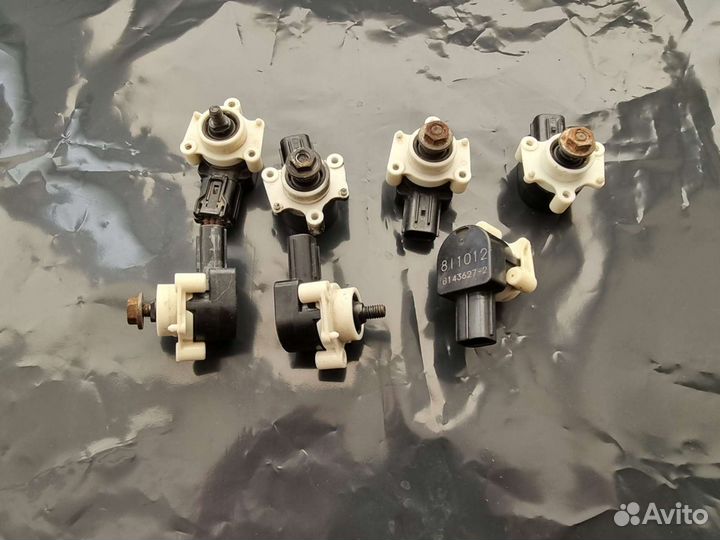 Датчик положения кузова Lexus