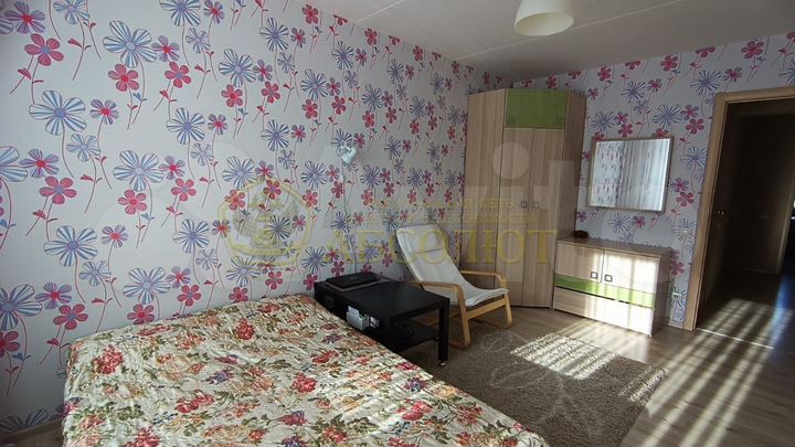 3-к. квартира, 80,9 м², 1/9 эт.