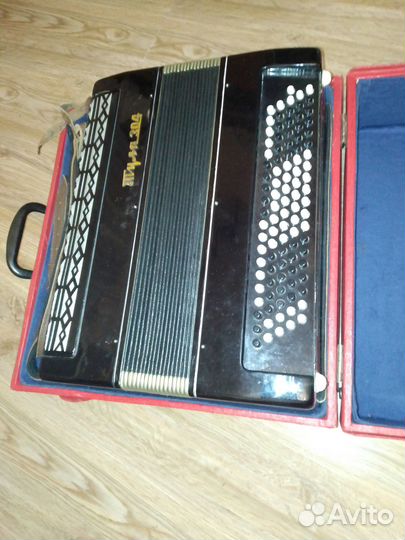 Баян. Забронирован