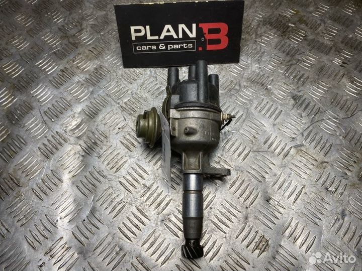 Трамблер Mitsubishi Lancer 1991