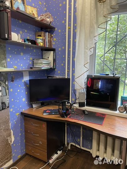 Детский стол школьный