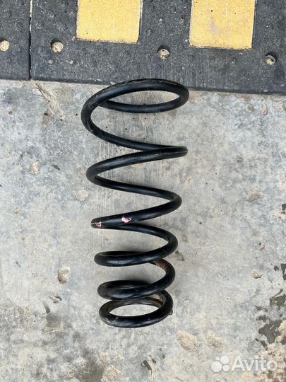 Пружина задняя Toyota highlander