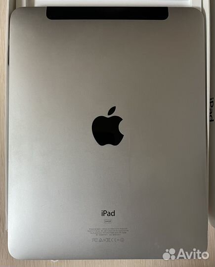 iPad Wi-Fi + 3G 64Gb