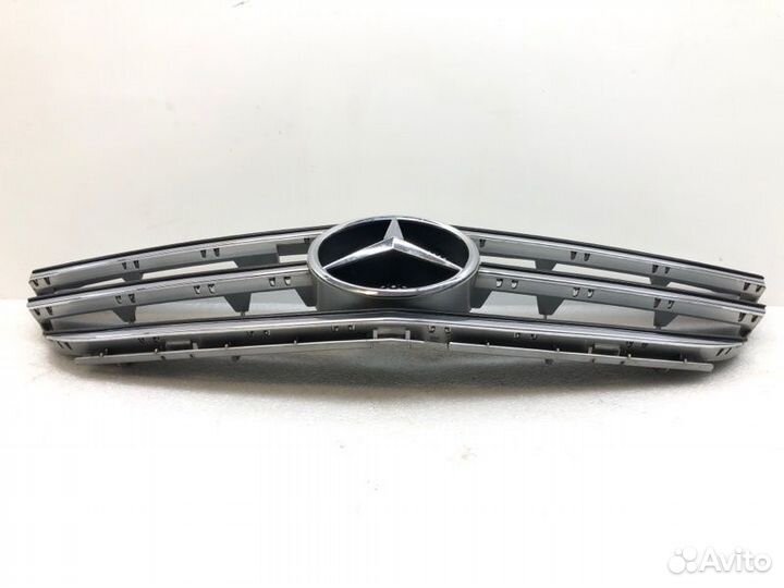 Решетка радиатора Mercedes-Benz B-Class W245 2005