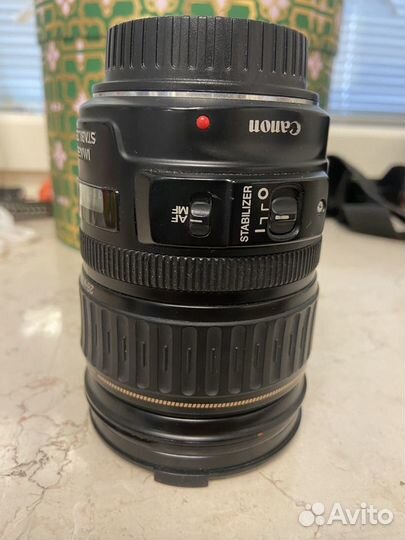 Объектив Canon EF 28-135 mm f/3.5-5.6 IS с чехлом