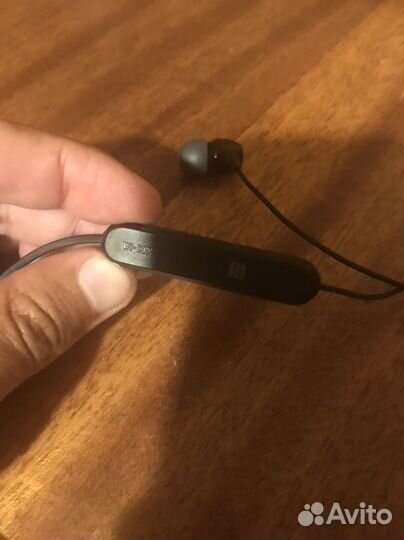 Беспроводные наушники Sony Wi c300