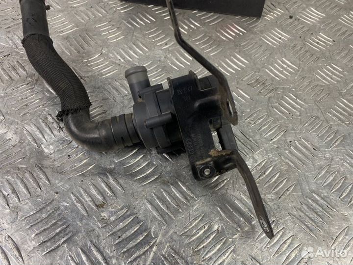 Насос водяной (помпа) Volkswagen Golf MK6 CAV