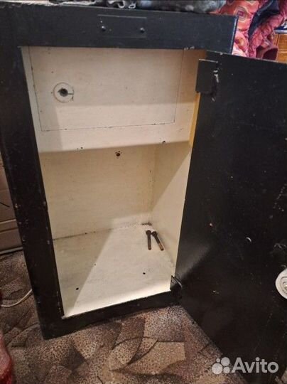 Сейф металлический бу