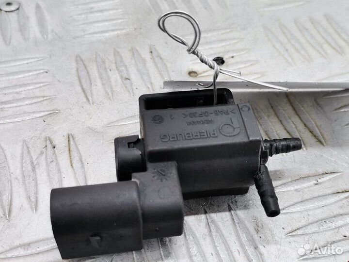 Клапан вакуумного управления Audi A3 037906283C