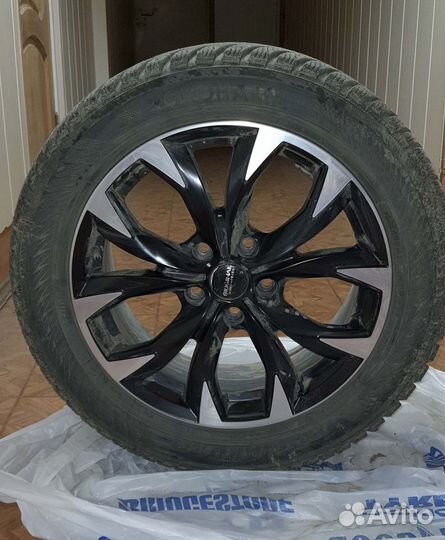 Yokohama Ice Guard IG65 215/55 R17 98T