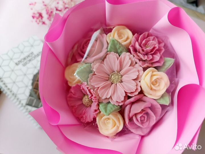 Шоколад подарки букеты наборы цветы