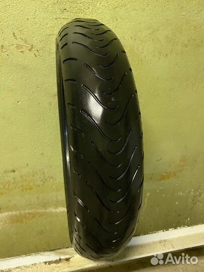 120/70 R17 Metzeler Roadtec 01 (192)