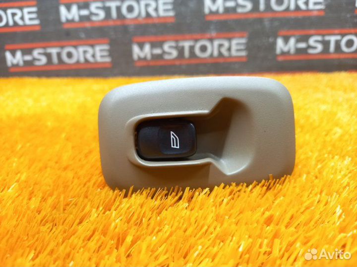 Кнопка стеклоподъемника задняя левая Volvo Xc90