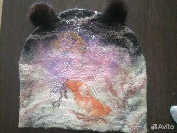 Комплект из валяной шерсти : шапка и варежки