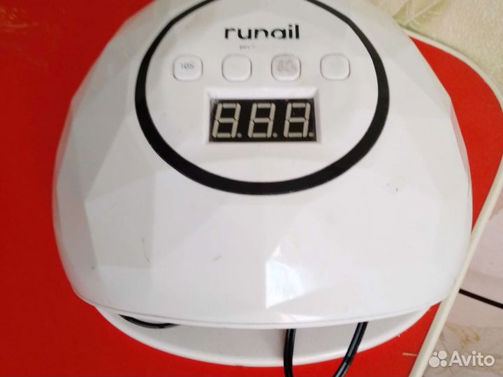 Лампа для ногтей в хорошем состоянии