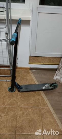 Трюковой самокат limit