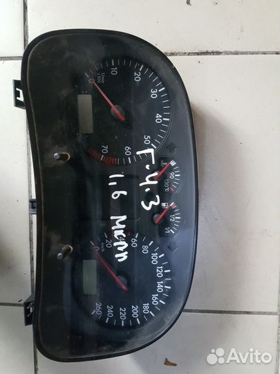 Панель приборов VW Golf 4 1997-2003 г.в
