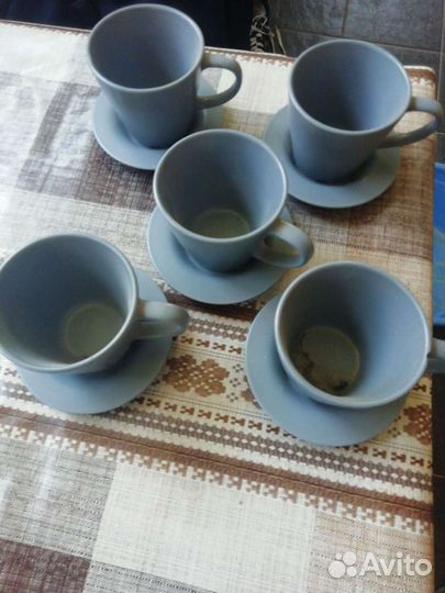 Фужер, и шейкеры, кружки для чая