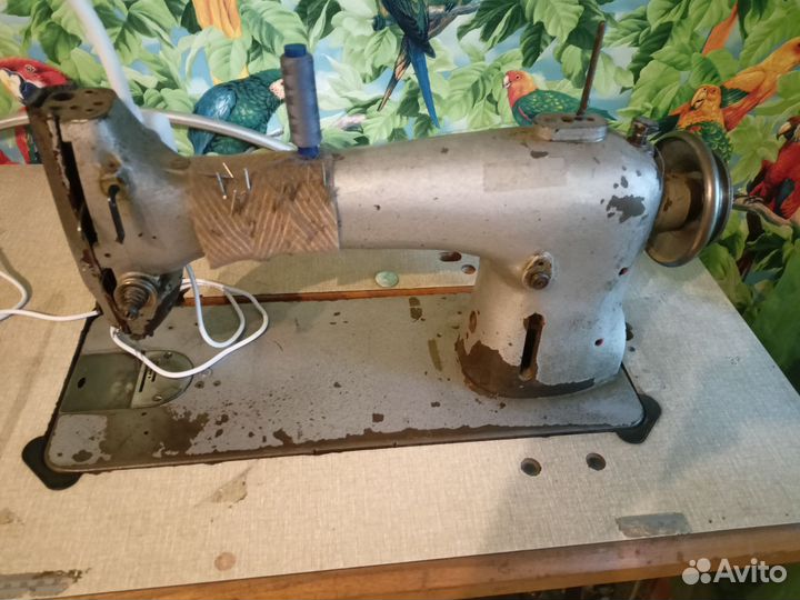 Швейная машина бу электрическая