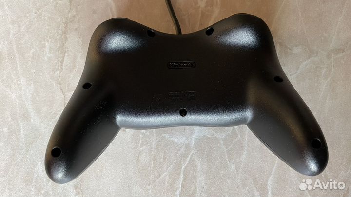 Wii Classic Controller Pro