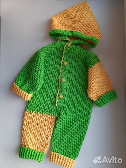 Вязаный комбинезон