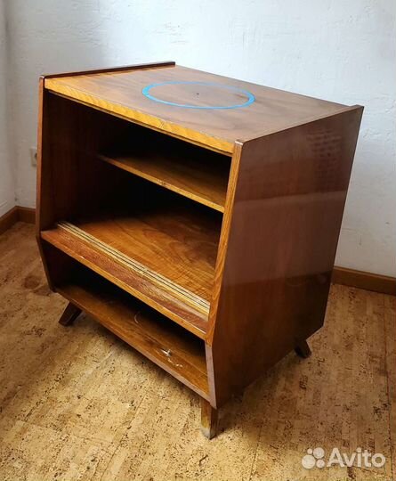 Тумба СССР под тв винтаж. харгита