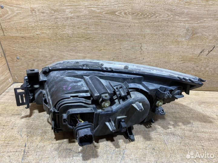 Фара передняя правая Ford Mondeo 3 141927