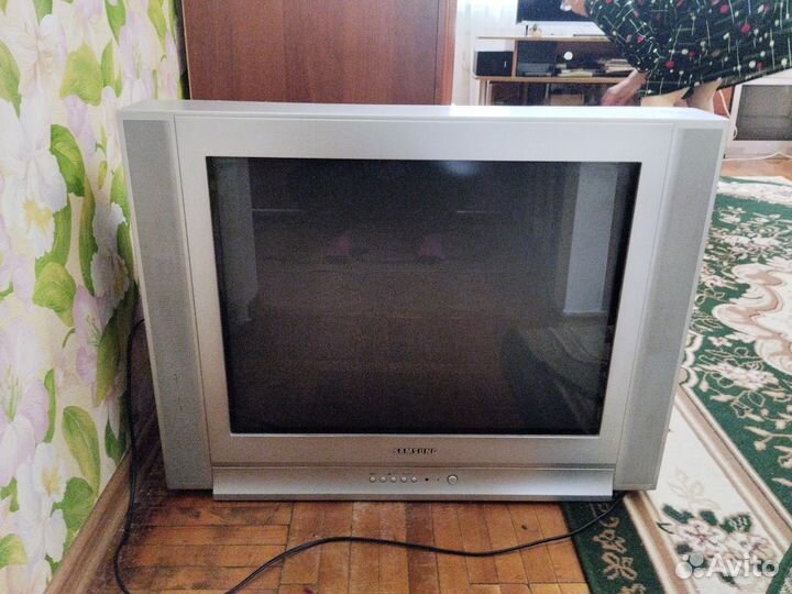Телевизор большой Samsung