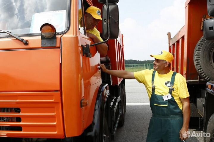 Водитель грузового автомобиля