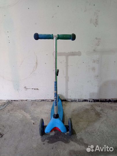 Самокат детский трехколесный