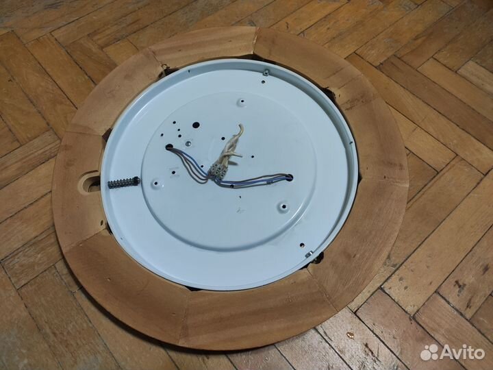 Настенно-потолочный светильник