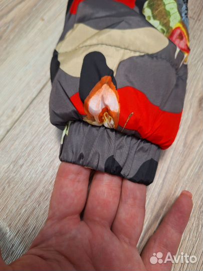 Куртка для девочки новая