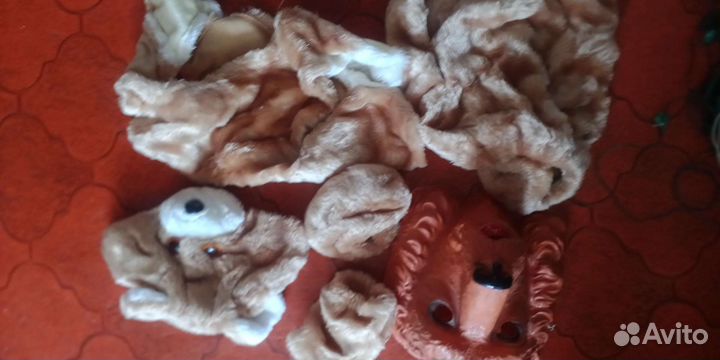 Новогодняя атрибутика. Гирлянды, костюмы