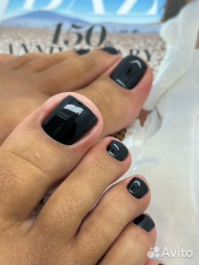 Модель на педикюр