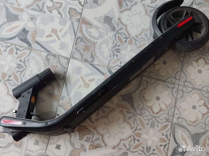 Запчасти самоката ninebot