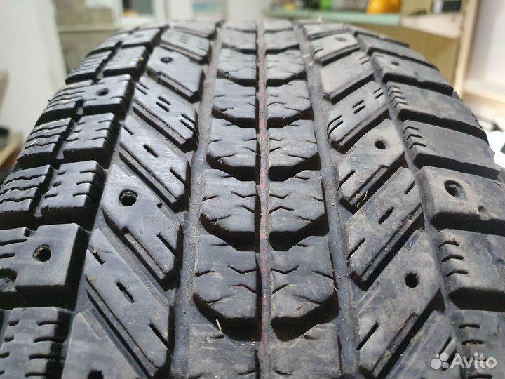 Firestone Winterforce UV 215/70 R16 99S