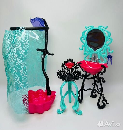 Мебель для кукол monster high б/у