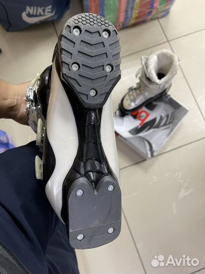 Горнолыжные ботинки