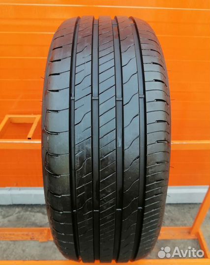 Goodyear EfficientGrip Performance 2 205/50 R17 89V