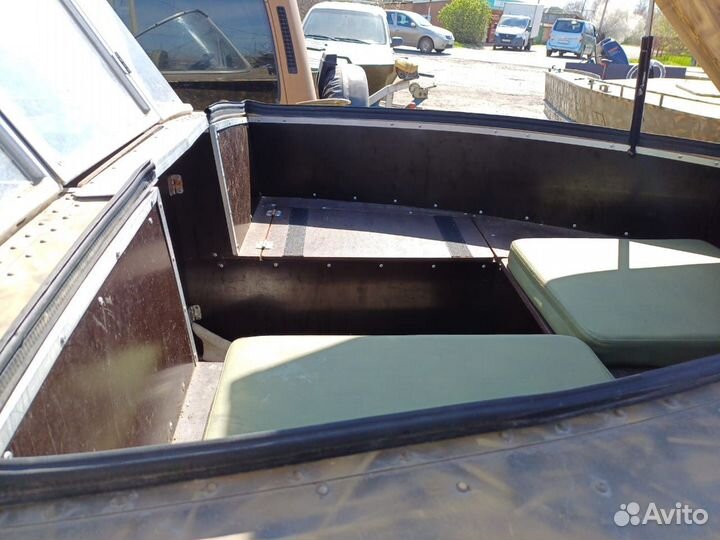 Продам лодку прогресс 2м