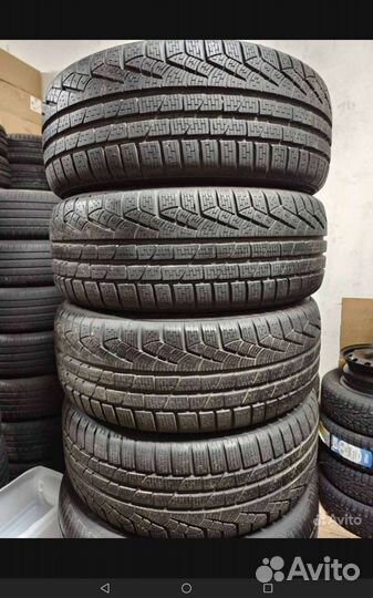 Pirelli Winter Sottozero 210 235/55 R18