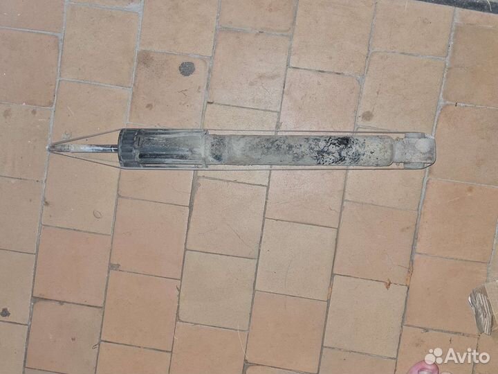 Задние амортизаторы skoda octavia 2016