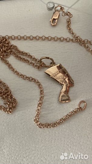 Золотой кулон Клеопатра