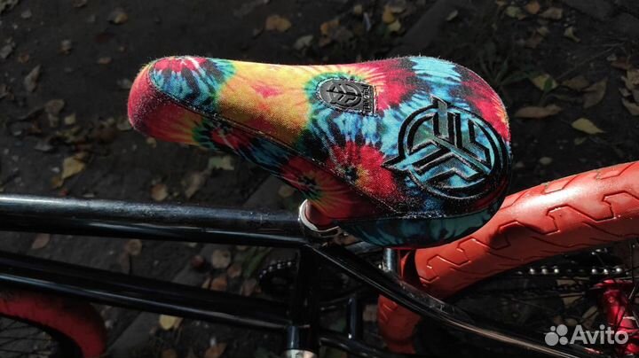 Трюковой велосипед BMX